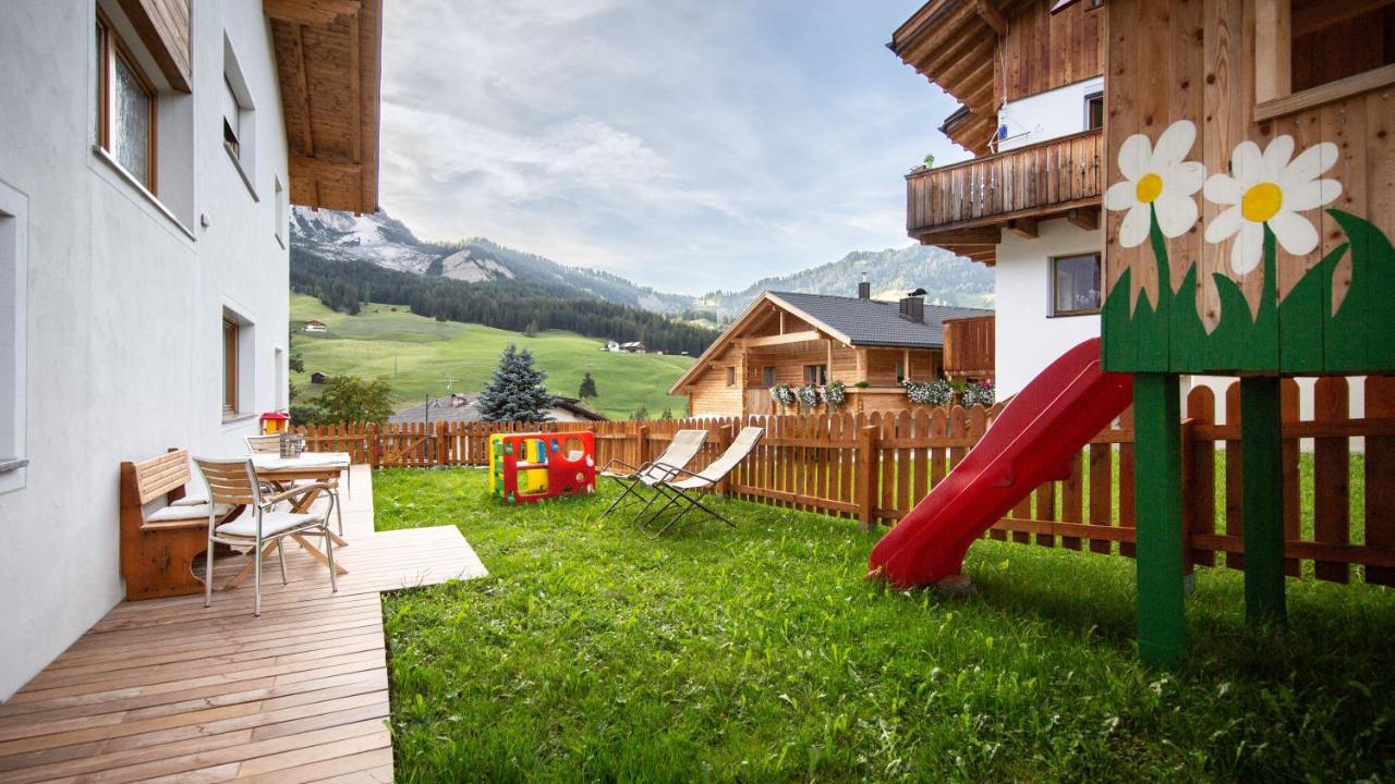באדיה Apartments Chalet Maria מראה חיצוני תמונה