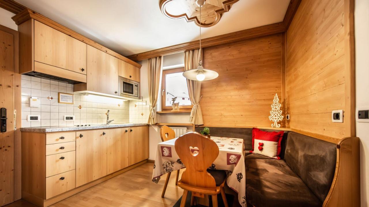 באדיה Apartments Chalet Maria מראה חיצוני תמונה